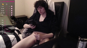 Nerdytwink69  30-11-2021